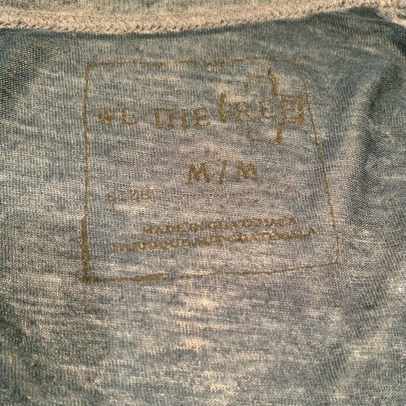 We The Free Blue Tunic V-Neck Short Sleeved T-Shirt Size Medium - Picture 3 of 3